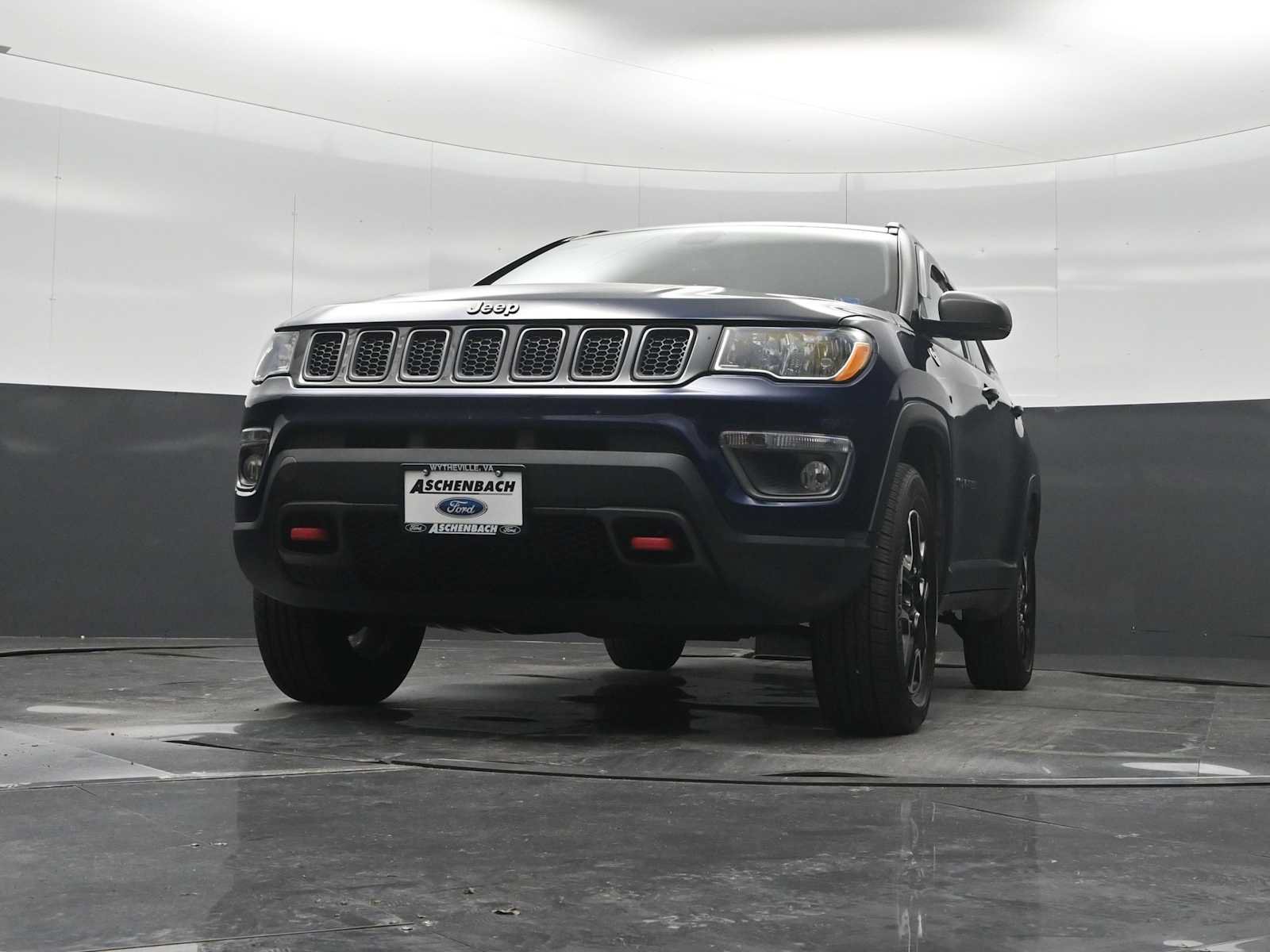 Used 2019 Jeep Compass Trailhawk w/ Popular Equipment Group AWD/4WD image 34