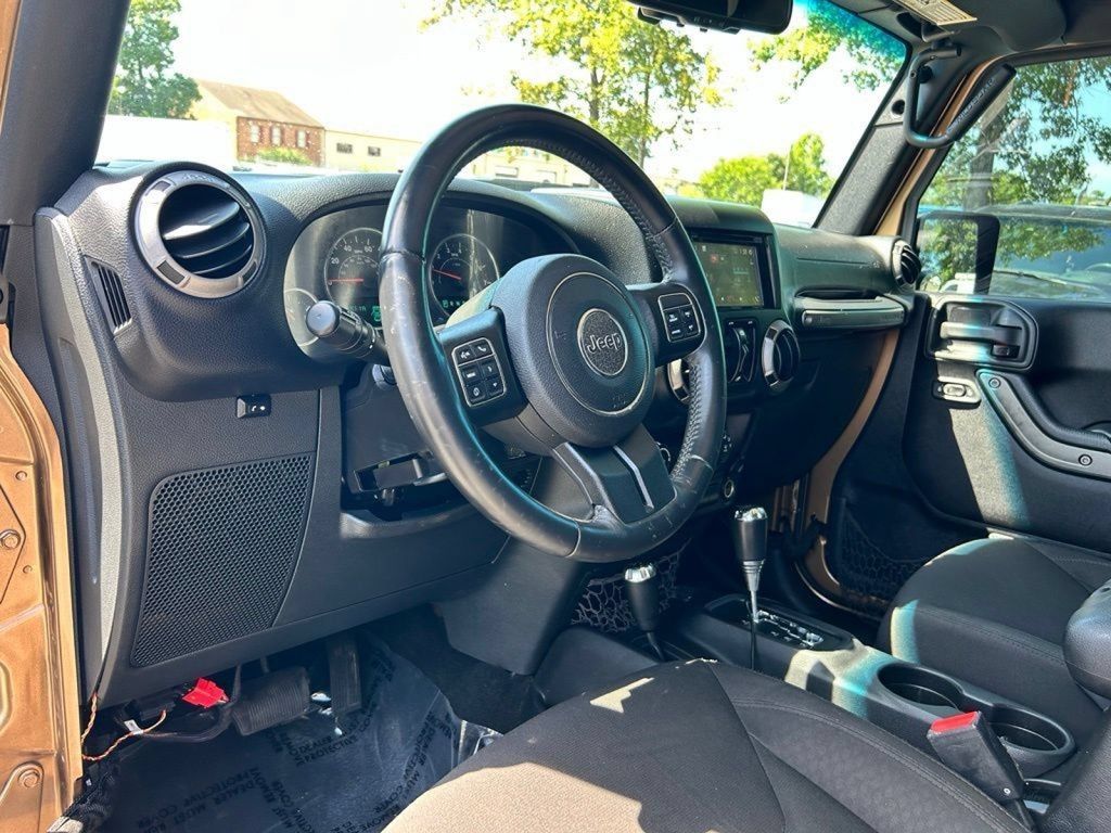 Used 2015 Jeep Wrangler Unlimited Sport w/ Quick Order Package 24S AWD/4WD image 9