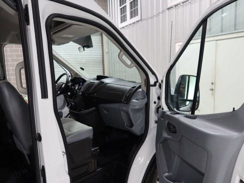 Used 2016 Ford Transit 350 XL RWD image 12