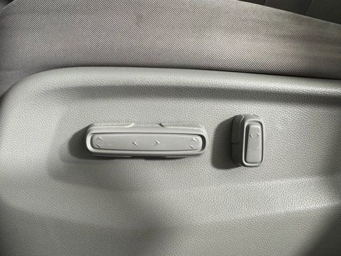Used 2020 Honda Odyssey LX image 32