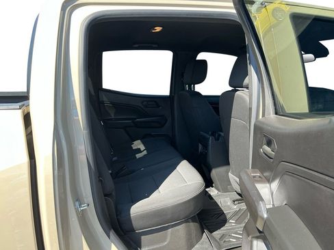Used 2023 Chevrolet Colorado Trail Boss w/ Technology Package AWD/4WD image 23