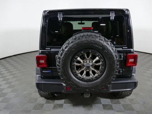 Used 2021 Jeep Wrangler Unlimited Sahara w/ Cold Weather Group AWD/4WD image 7