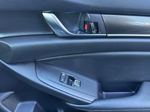 Used 2020 Honda Accord Sport image 17