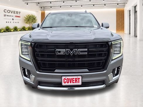 Used 2022 GMC Yukon SLT w/ SLT Premium Package AWD/4WD image 3