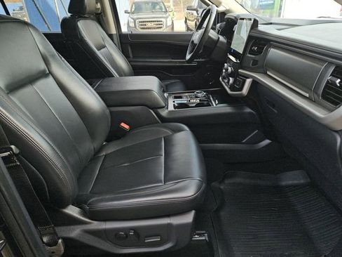 Used 2023 Ford Expedition XLT image 35