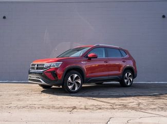 Used 2024 Volkswagen Taos SE video 1