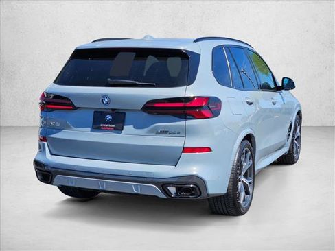 New 2026 BMW X5 xDrive50e image 2