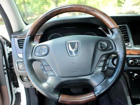 Used 2014 Hyundai Equus Signature image 16