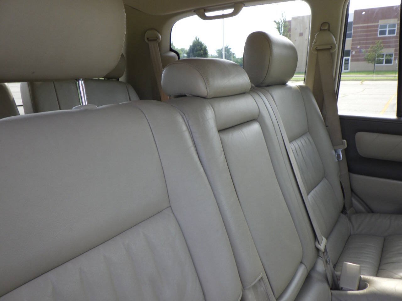 Used 2004 Toyota Land Cruiser AWD/4WD image 21