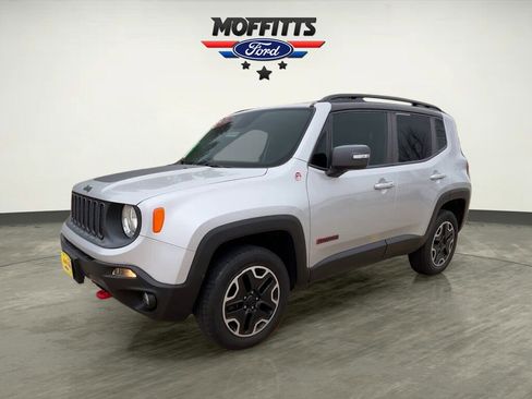 Used 2016 Jeep Renegade Trailhawk w/ Premium Trailhawk Package image 1