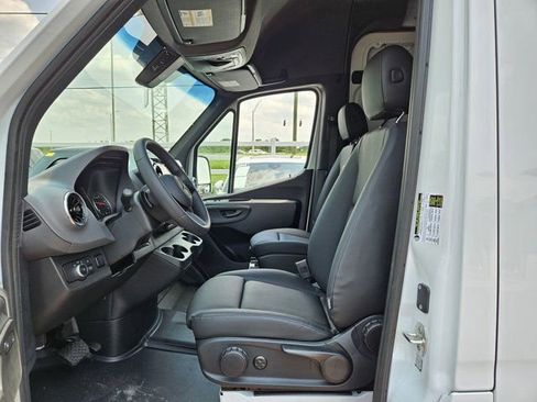 New 2025 Mercedes-Benz Sprinter 2500 image 14