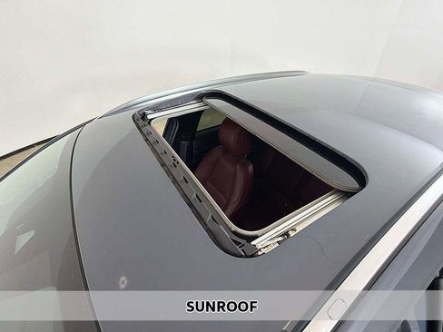 Used 2023 MAZDA CX-30 AWD 2.5 S w/ Preferred Package image 3