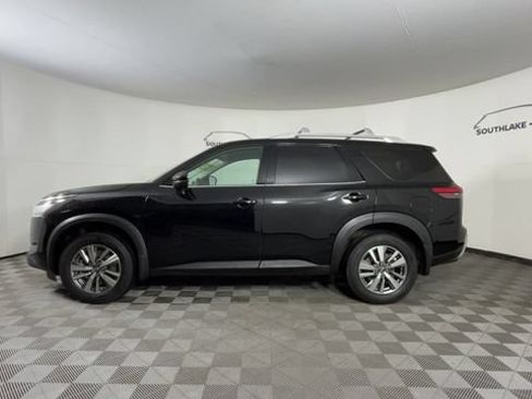 Certified 2025 Nissan Pathfinder SL FWD image 6