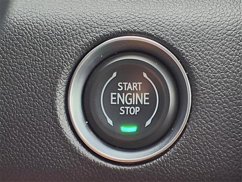 Used 2025 GMC Acadia Elevation image 16