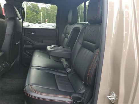 Used 2023 Nissan Frontier PRO-4X w/ Pro-4X Premium Package image 9