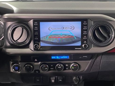 Certified 2023 Toyota Tacoma SR5 AWD/4WD image 15