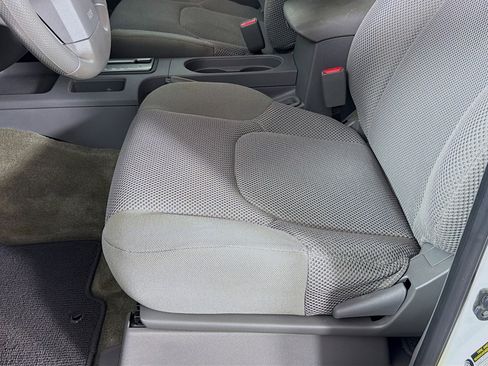 Used 2017 Nissan Frontier SV image 19