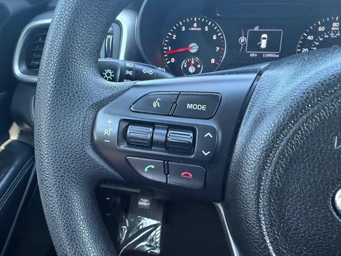 Used 2017 Kia Sorento LX FWD image 19