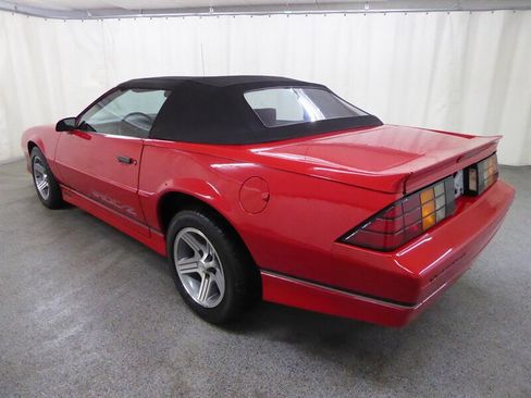 Used 1988 Chevrolet Camaro IROC-Z image 13