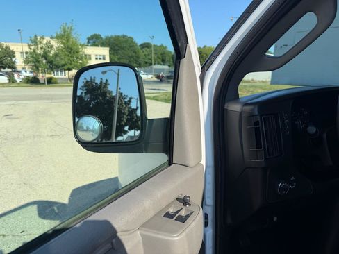 Used 2024 Chevrolet Express 2500 w/ Driver Convenience Package RWD image 9