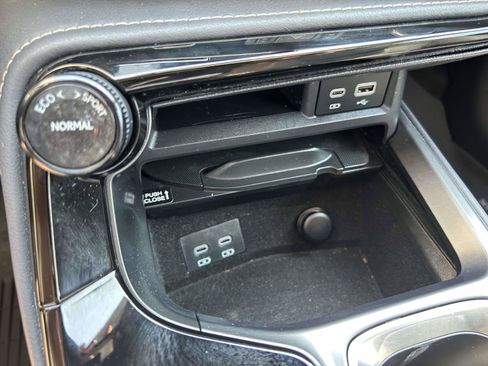 Used 2025 Lexus NX 250 FWD w/ Accessory Package (2T) image 16