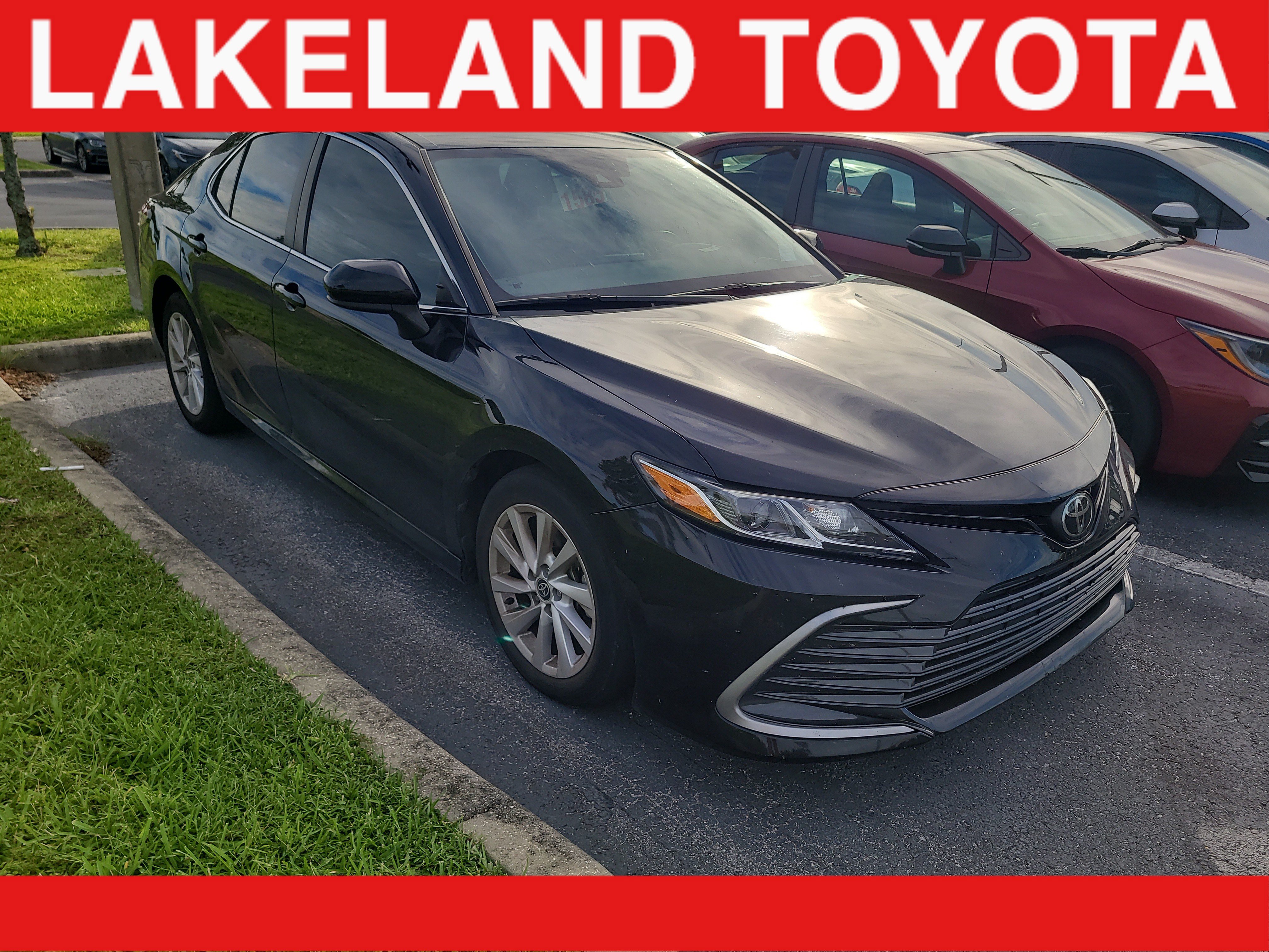 Used 2022 Toyota Camry LE FWD image 1