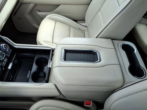 Used 2022 GMC Yukon Denali w/ Denali Ultimate Package image 14