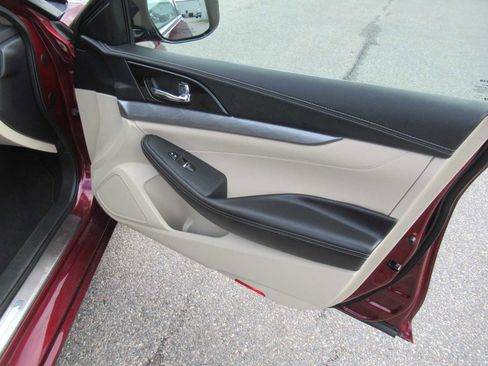 Used 2018 Nissan Maxima 3.5 SV image 22