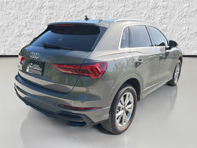 Used 2024 Audi Q3 2.0T Premium Plus AWD/4WD image 3