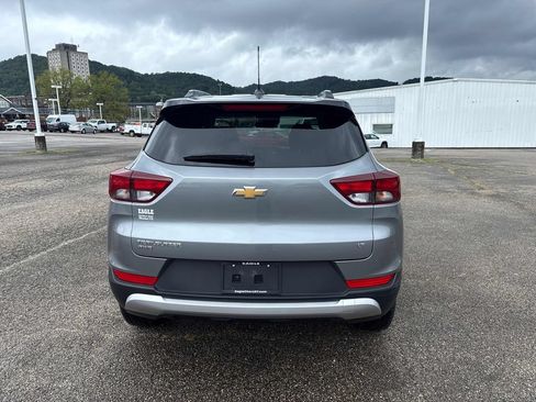 Used 2025 Chevrolet TrailBlazer LT AWD/4WD image 4