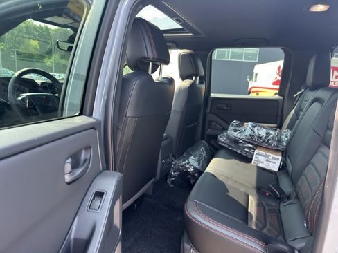 New 2026 Nissan Frontier PRO-4X AWD/4WD image 32