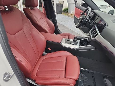 Used 2022 BMW 330i 330i w/ Driving Assistance Package image 18