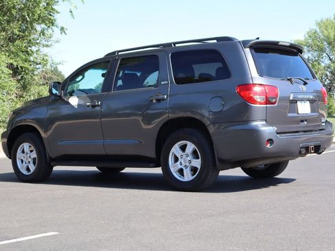 Used 2012 Toyota Sequoia SR5 w/ Premium Pkg AWD/4WD image 7