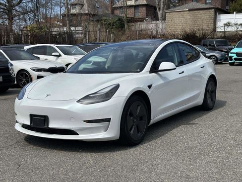 Used 2022 Tesla Model 3 Long Range AWD/4WD image 7