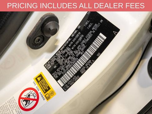Used 2019 Toyota Highlander Limited FWD image 24