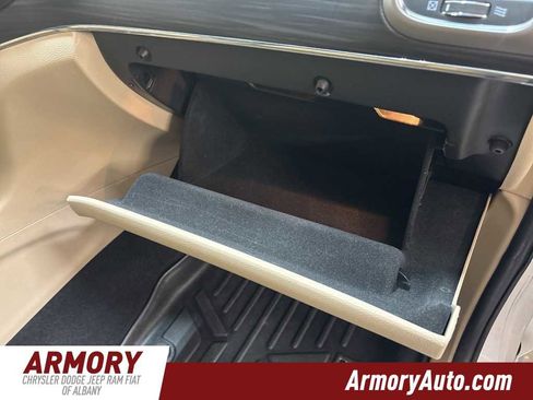 Used 2021 Jeep Grand Cherokee Limited image 43