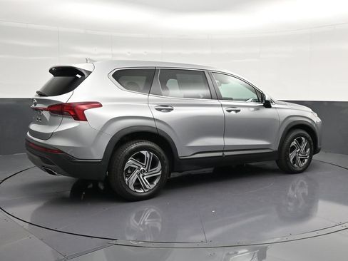 Used 2023 Hyundai Santa Fe SE FWD image 3