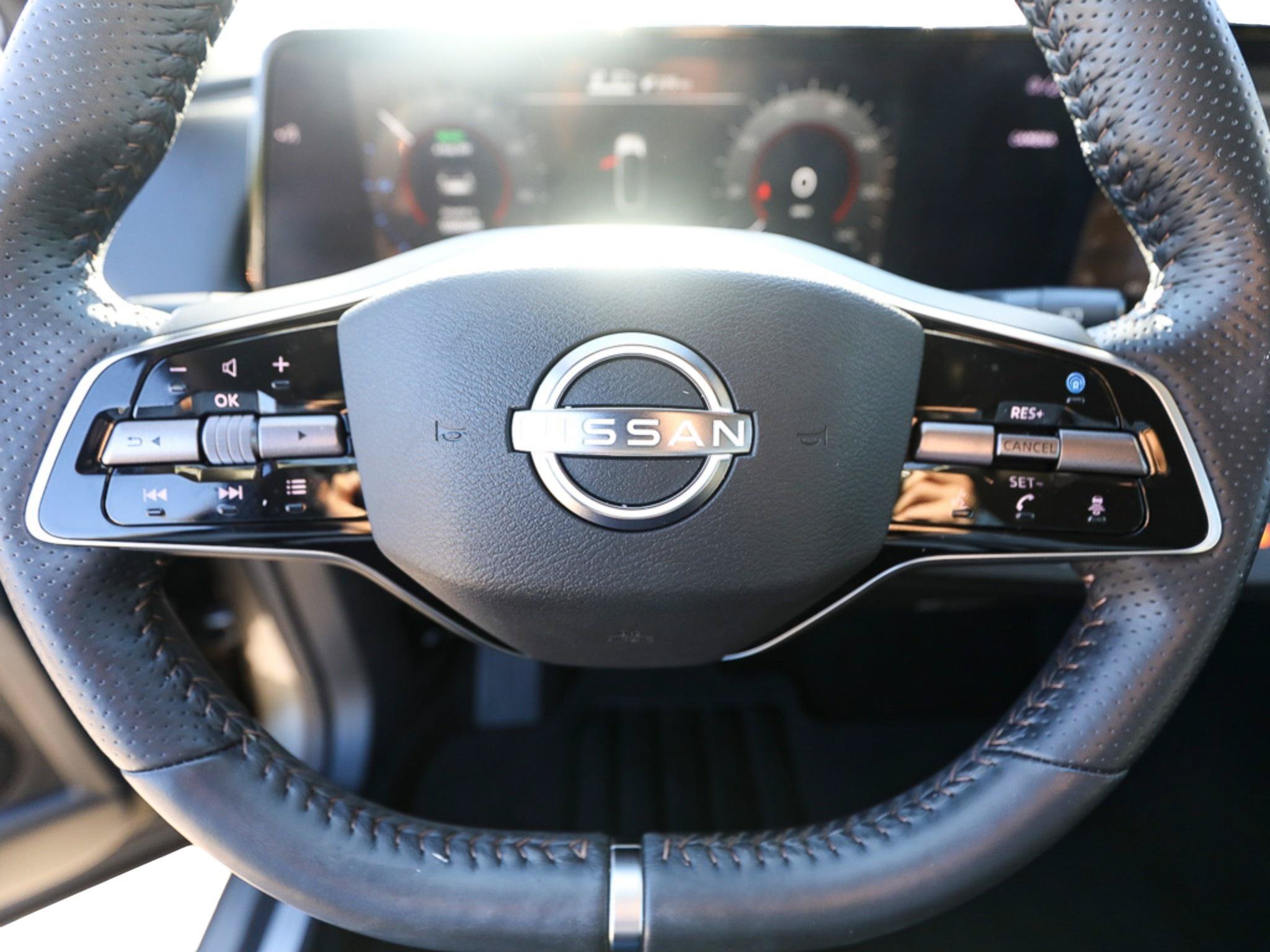 Used 2023 Nissan Ariya AWD image 15