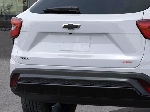 New 2026 Chevrolet Trax RS w/ Sunroof Package FWD image 14