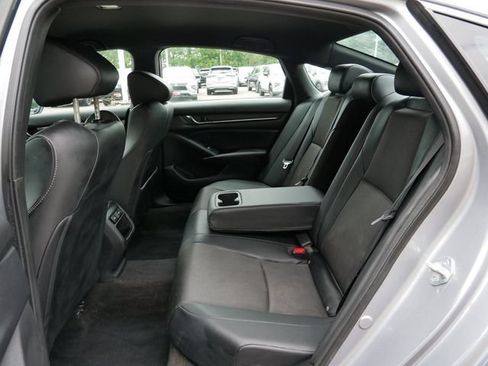 Used 2021 Honda Accord Sport image 11