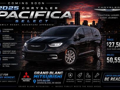 Used 2025 Chrysler Pacifica Select