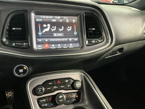 Used 2018 Dodge Challenger R/T Scat Pack RWD image 21