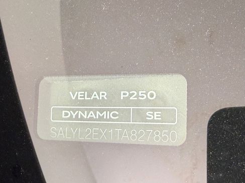 New 2026 Land Rover Range Rover Velar Dynamic SE image 18