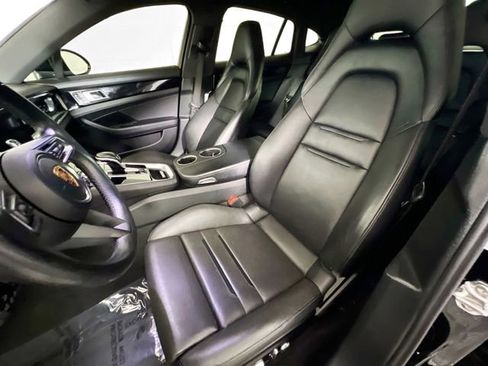 Used 2021 Porsche Panamera 4S w/ Premium Package image 28