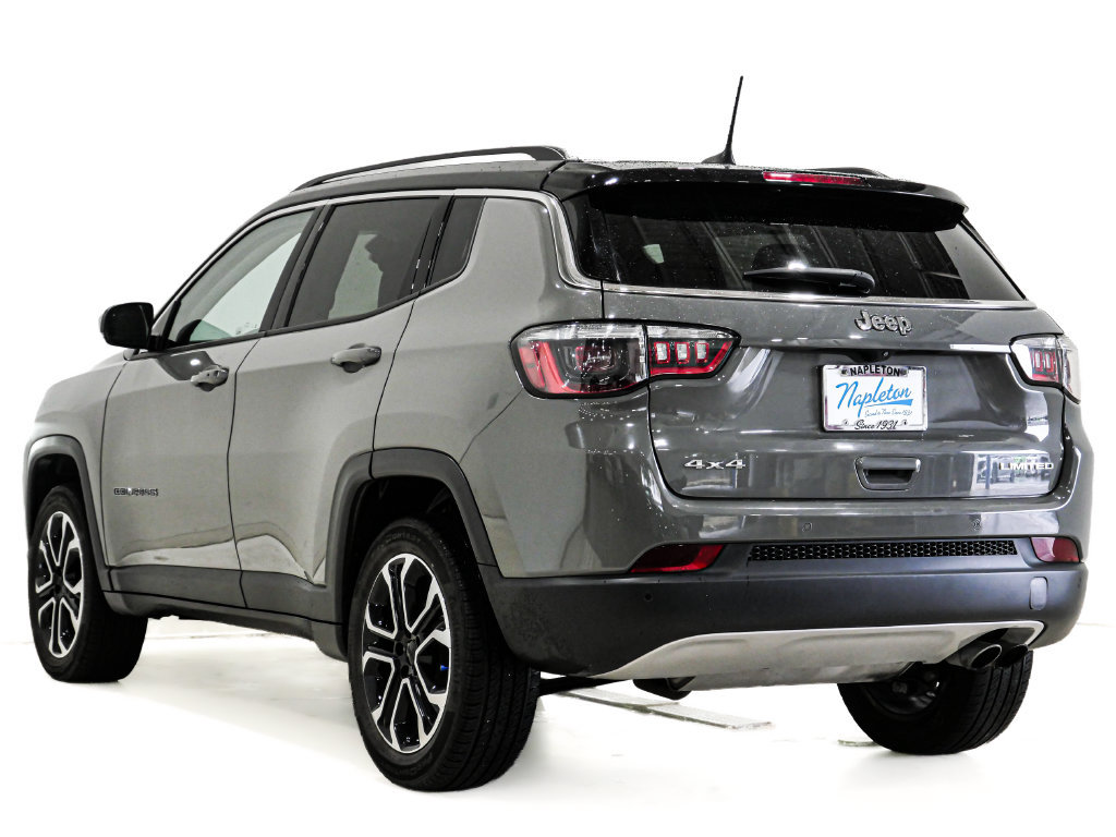 Used 2022 Jeep Compass Limited w/ Sun and Sound Group AWD/4WD image 9