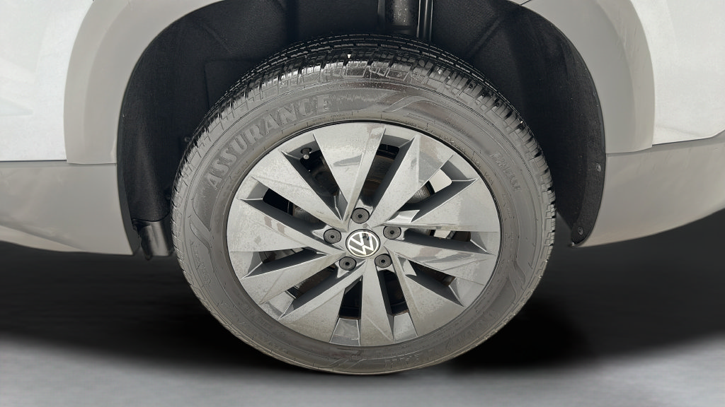 Used 2024 Volkswagen Taos S FWD image 8