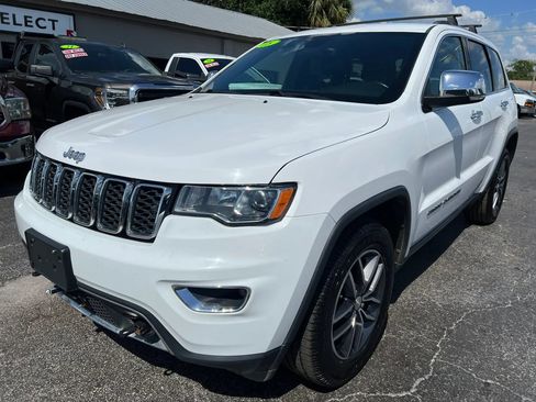Used 2018 Jeep Grand Cherokee Limited AWD/4WD image 2
