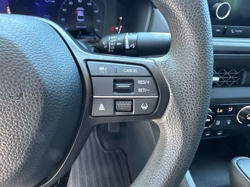 Used 2023 Honda Accord EX image 27
