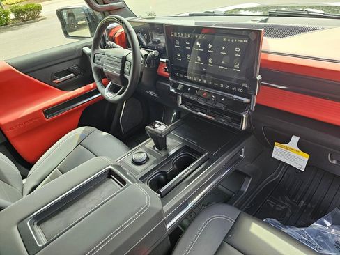 New 2026 GMC Hummer EV 3X w/ Carbon Fiber Edition Package AWD/4WD image 10