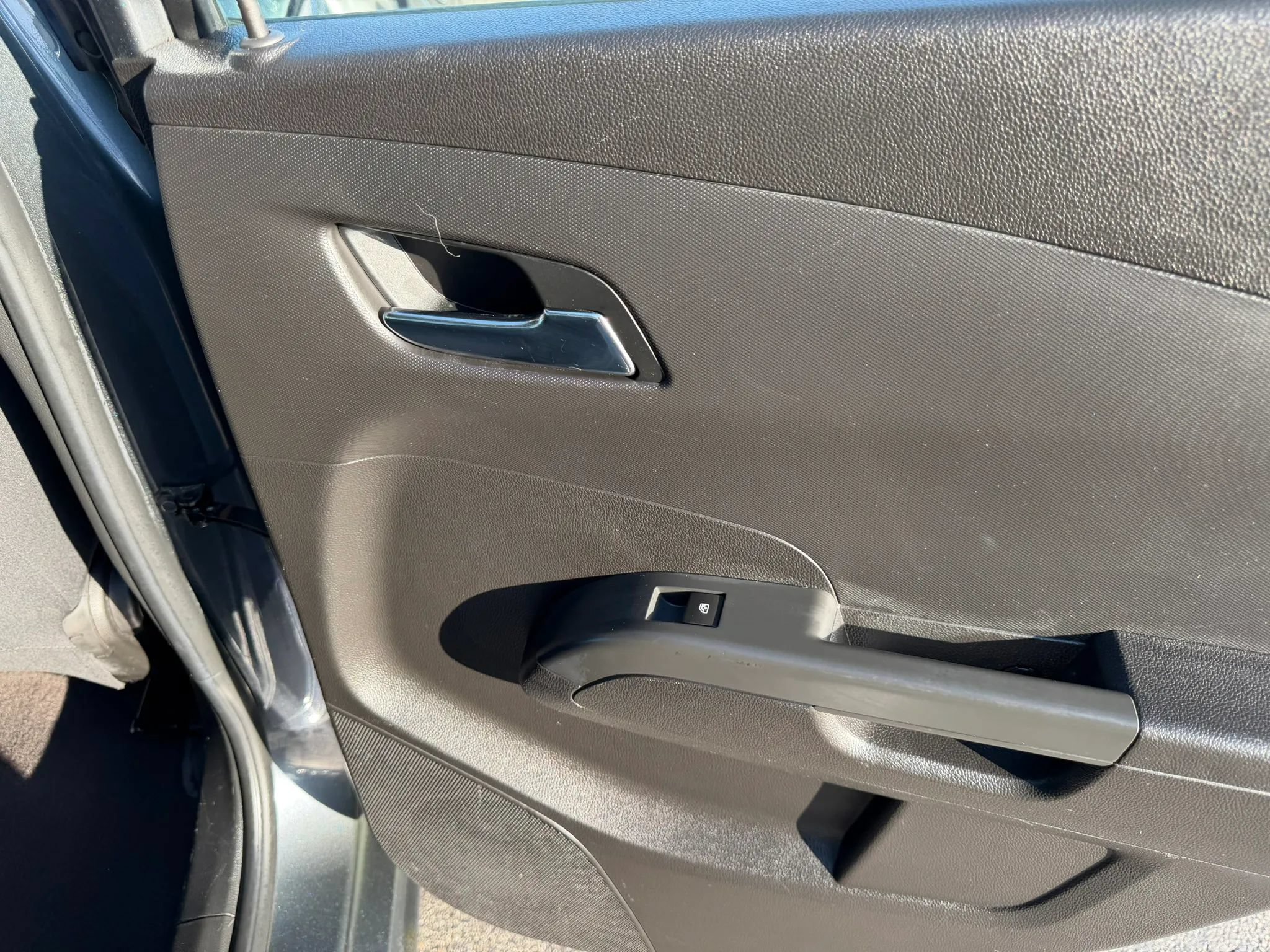 Used 2013 Chevrolet Sonic LT FWD image 28